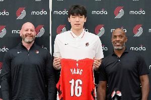 克罗宁：对球队目前的步骤非常兴奋 明夏有足够的筹码继续升级